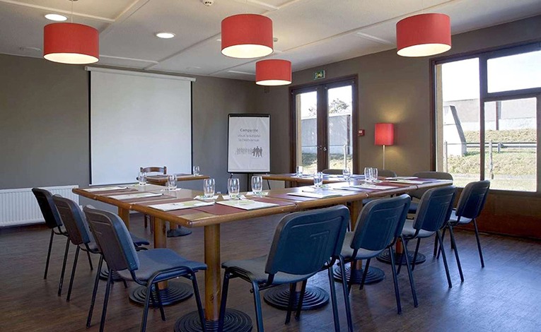 hotel-campanile-conflans-salle-seminaire
